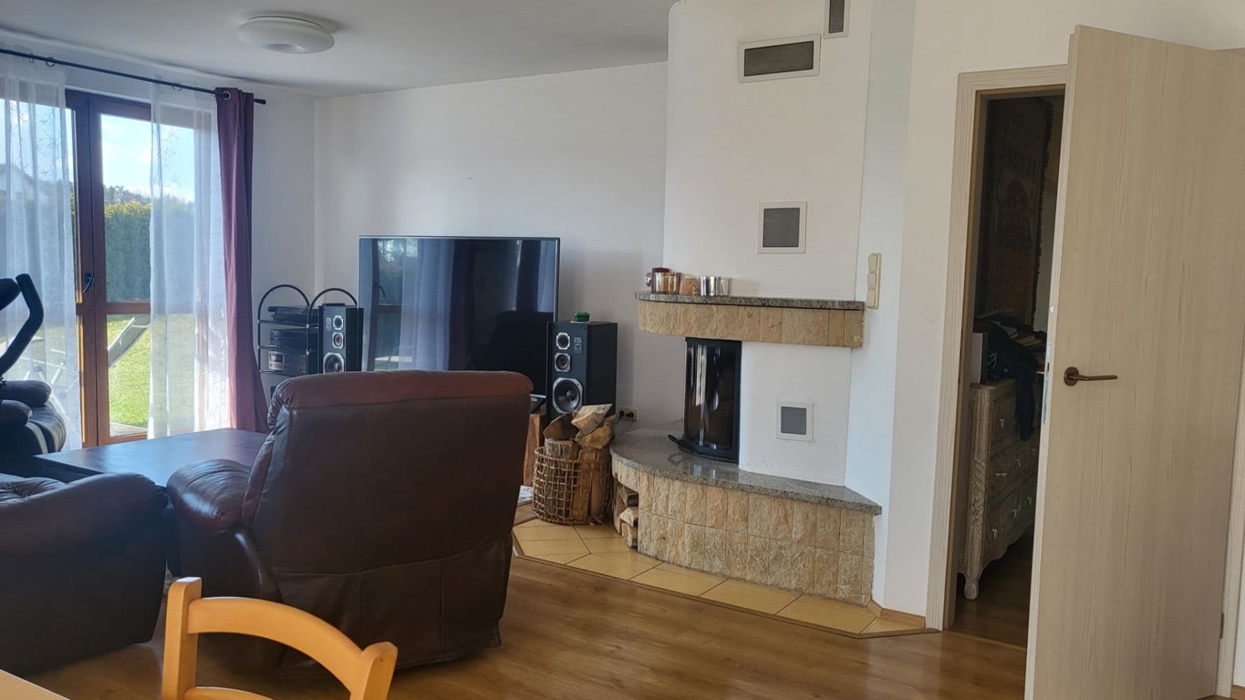Predaj domu 154 m², pozemek 1.280 m², Litvínovice, Jihočeský kraj Predaj domu 154 m², pozemek 1.280 m², Litvínovice, Jihočeský kraj