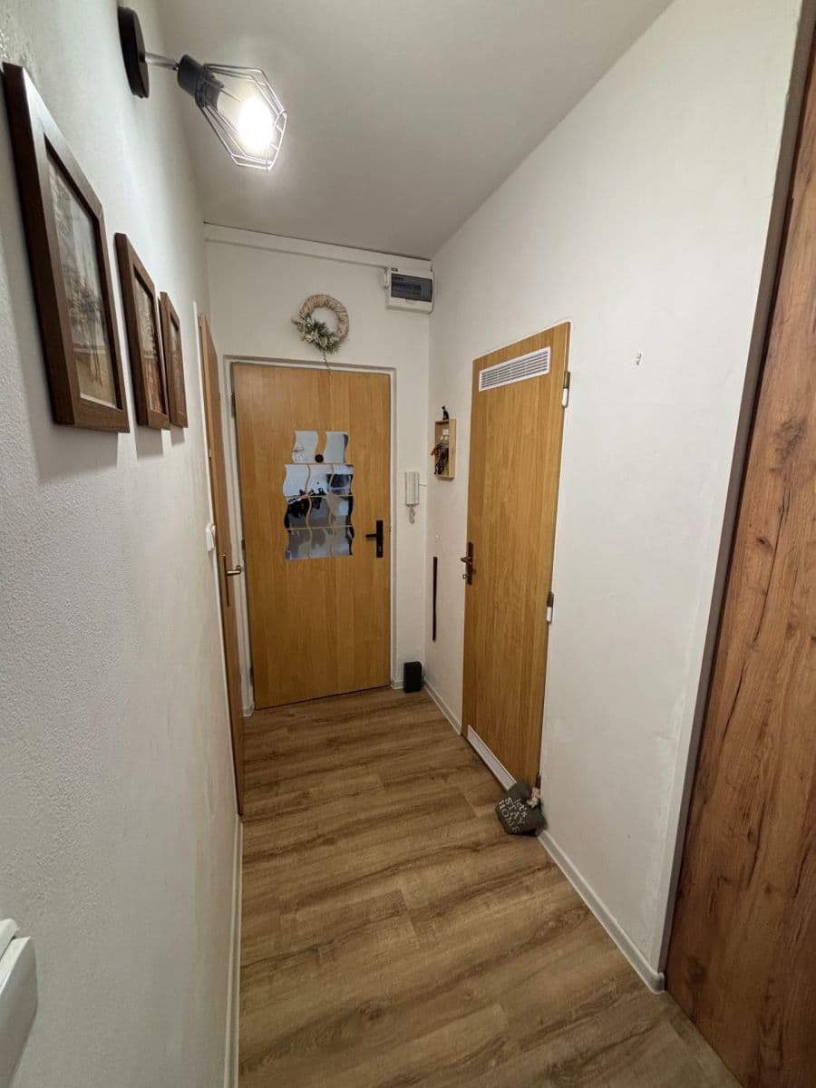 Prenájom bytu 1-izbový 38 m², Masarykova, Bohušovice nad Ohří, Ústecký kraj Prenájom bytu 1-izbový 38 m², Masarykova, Bohušovice nad Ohří, Ústecký kraj