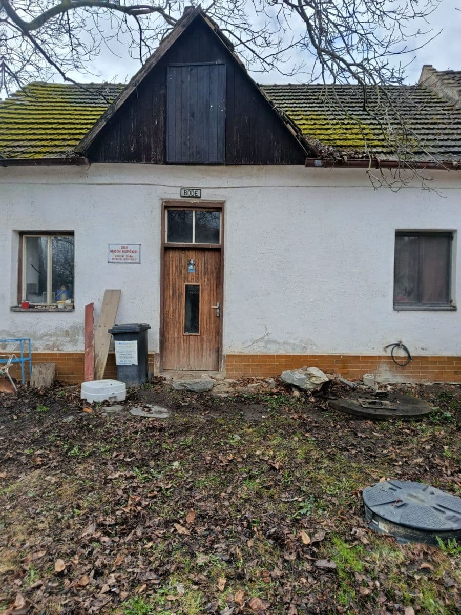 Predaj domu 283 m², pozemek 1.396 m², Hostovlice, Středočeský kraj Predaj domu 283 m², pozemek 1.396 m², Hostovlice, Středočeský kraj