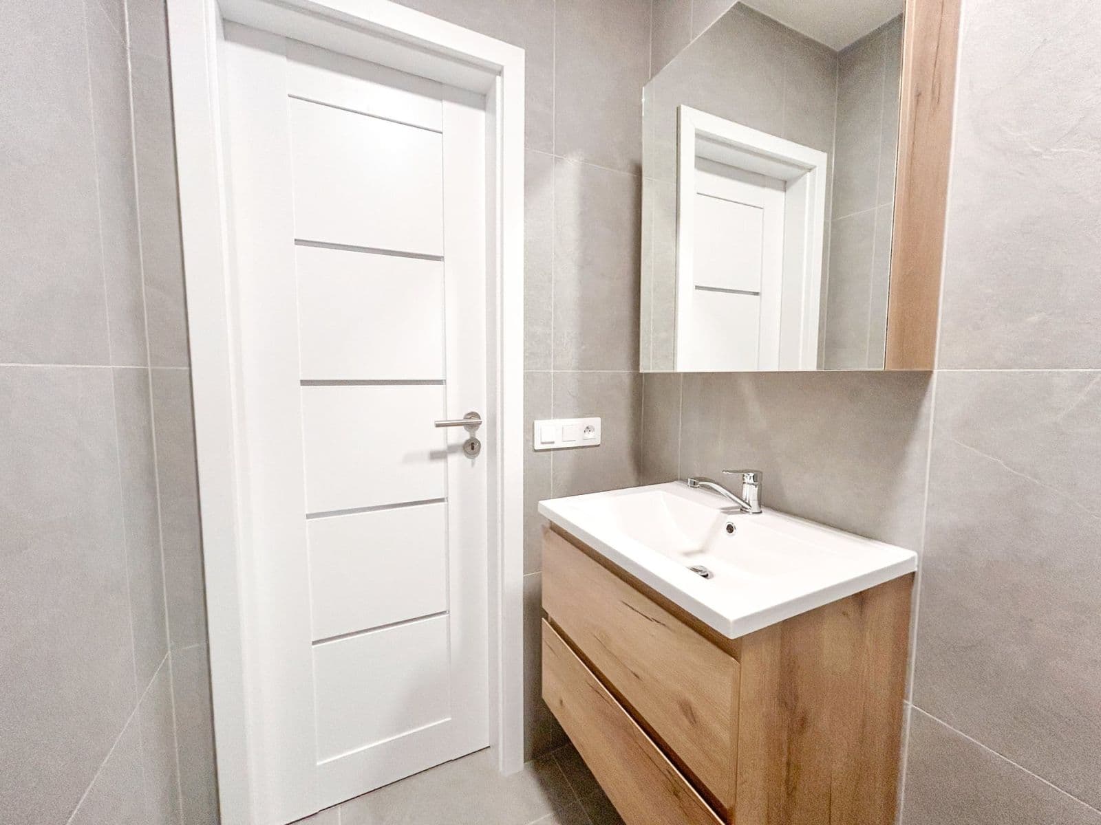 Prenájom bytu 2-izbový 44 m², Jateční, Kolín, Středočeský kraj Prenájom bytu 2-izbový 44 m², Jateční, Kolín, Středočeský kraj