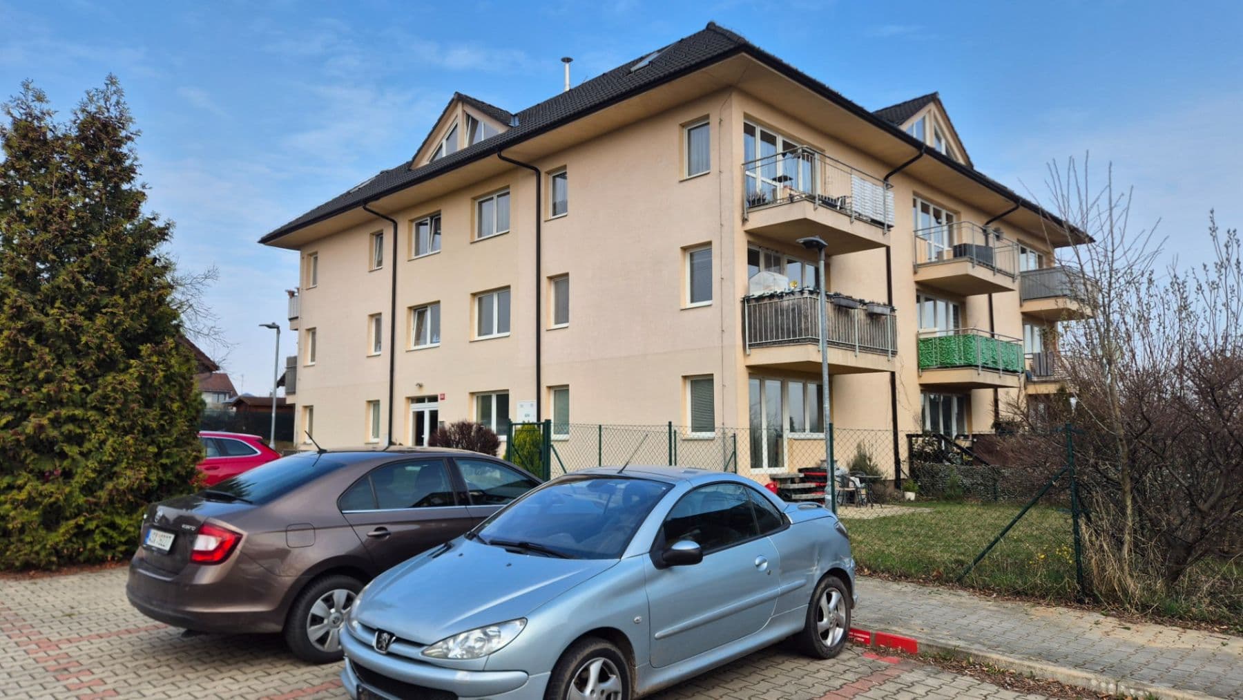 Prenájom bytu 1-izbový 46 m², T. G. Masaryka, Horoměřice, Středočeský kraj Prenájom bytu 1-izbový 46 m², T. G. Masaryka, Horoměřice, Středočeský kraj