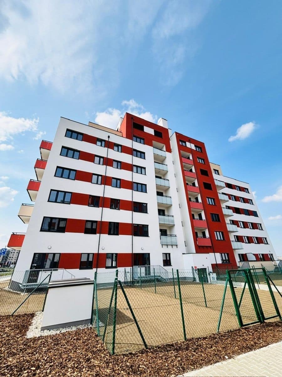 Prenájom bytu 2-izbový 44 m², Fabiánové, Praha, Praha Prenájom bytu 2-izbový 44 m², Fabiánové, Praha, Praha