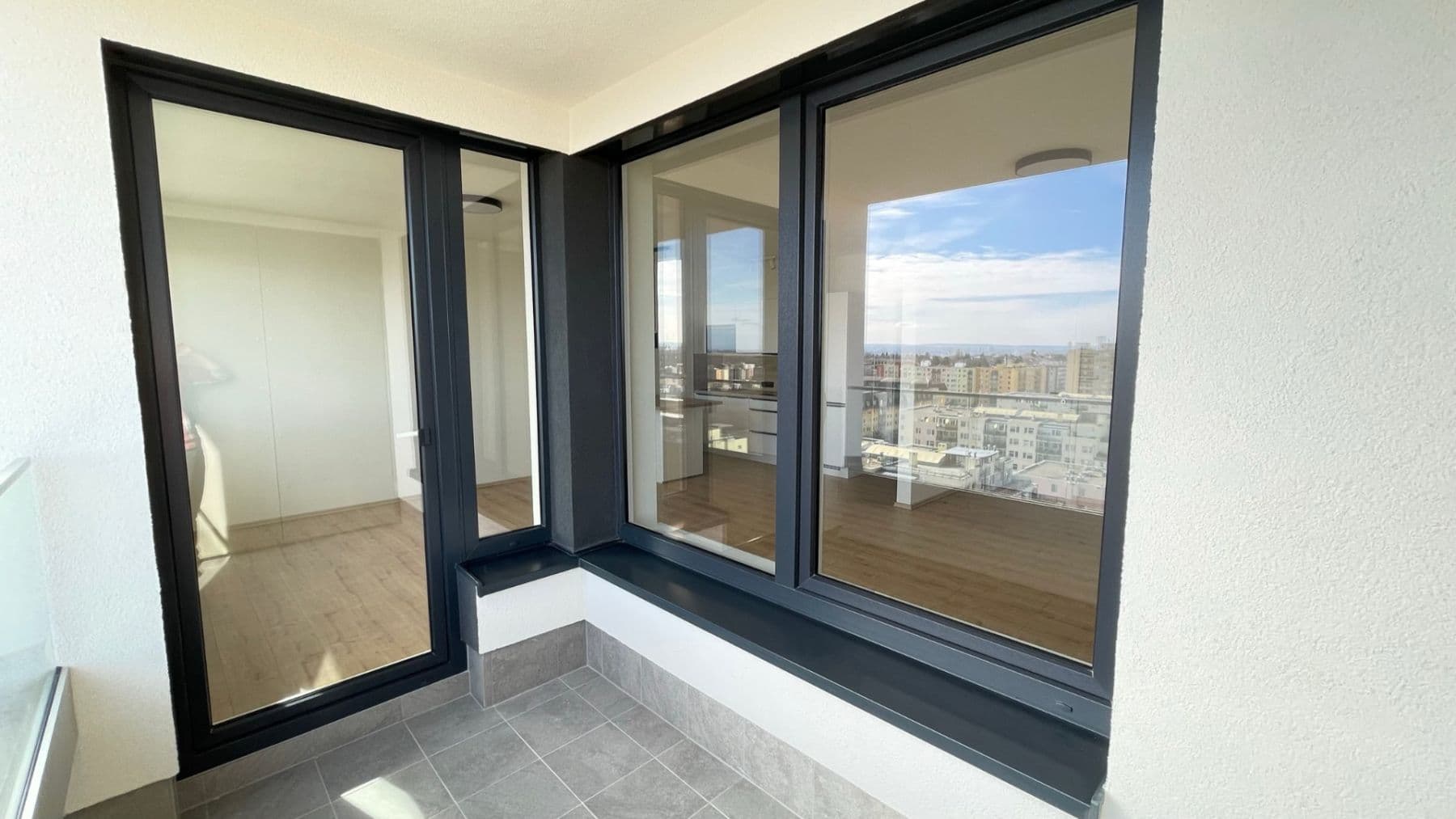 Prenájom bytu 2-izbový 55 m², Praha, Praha Prenájom bytu 2-izbový 55 m², Praha, Praha