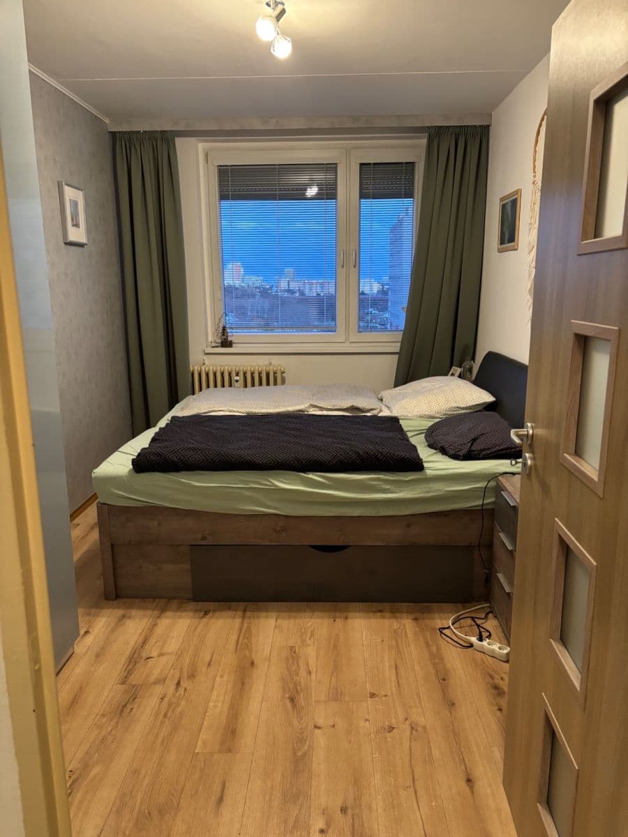 Prenájom bytu 2-izbový 43 m², Kettnerova, Praha, Praha Prenájom bytu 2-izbový 43 m², Kettnerova, Praha, Praha