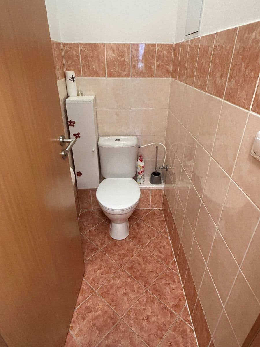 Predaj bytu 1-izbový 43 m², Strančická, Praha, Praha Predaj bytu 1-izbový 43 m², Strančická, Praha, Praha