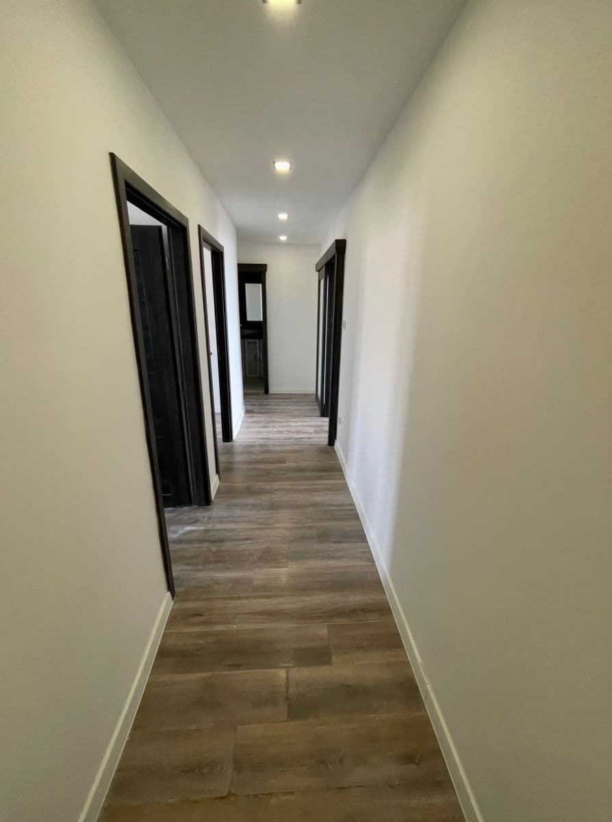 Prenájom bytu 4-izbový 80 m², Poděbradova, Ostrava, Moravskoslezský kraj Prenájom bytu 4-izbový 80 m², Poděbradova, Ostrava, Moravskoslezský kraj