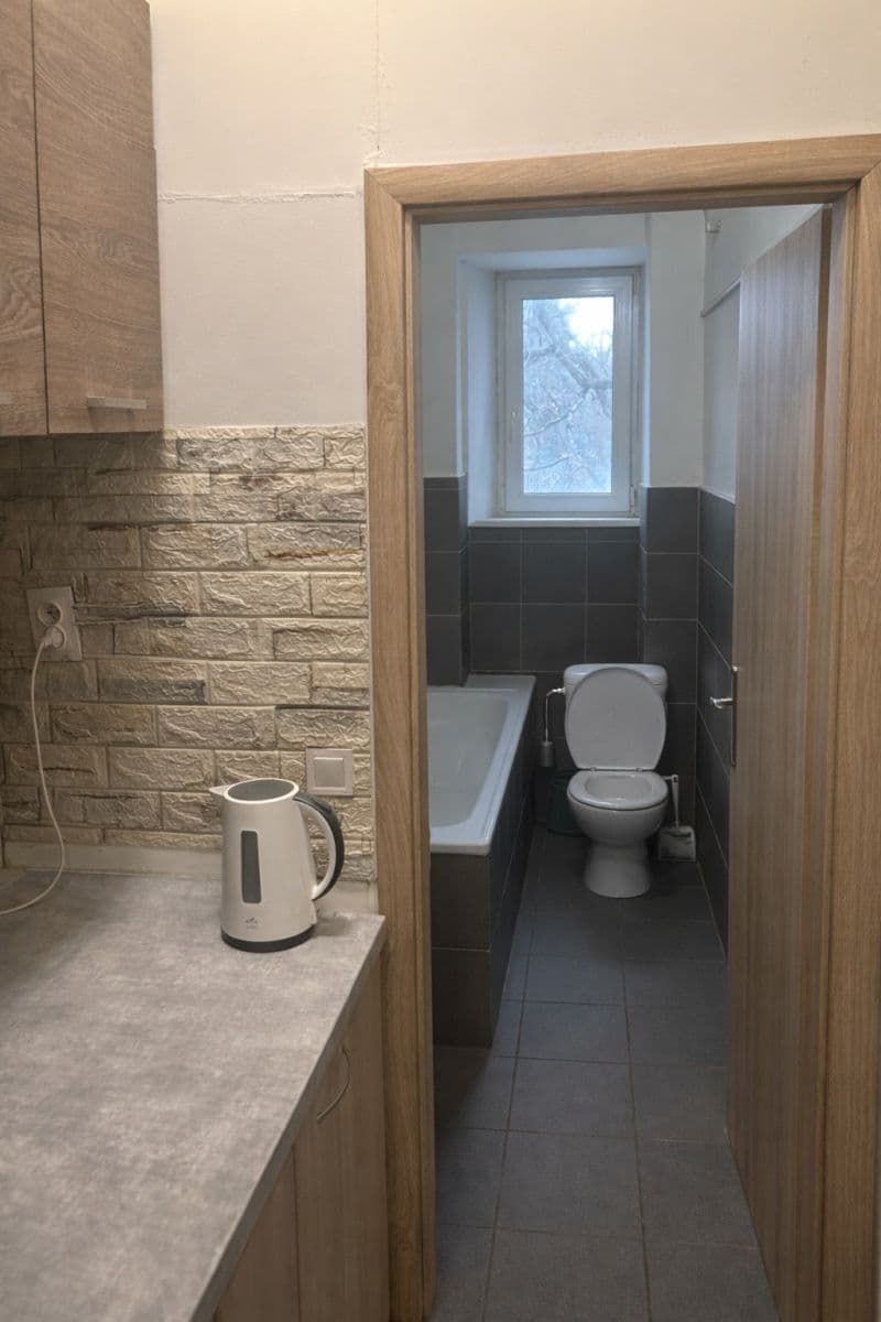 Predaj bytu 1-izbový 22 m², Kolbenova, Praha, Praha Predaj bytu 1-izbový 22 m², Kolbenova, Praha, Praha