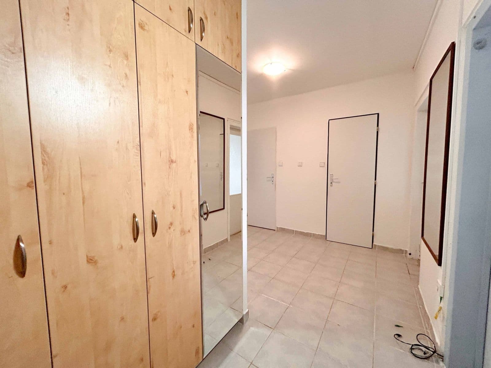 Prenájom bytu 3-izbový 77 m², Dědinova, Praha, Praha Prenájom bytu 3-izbový 77 m², Dědinova, Praha, Praha