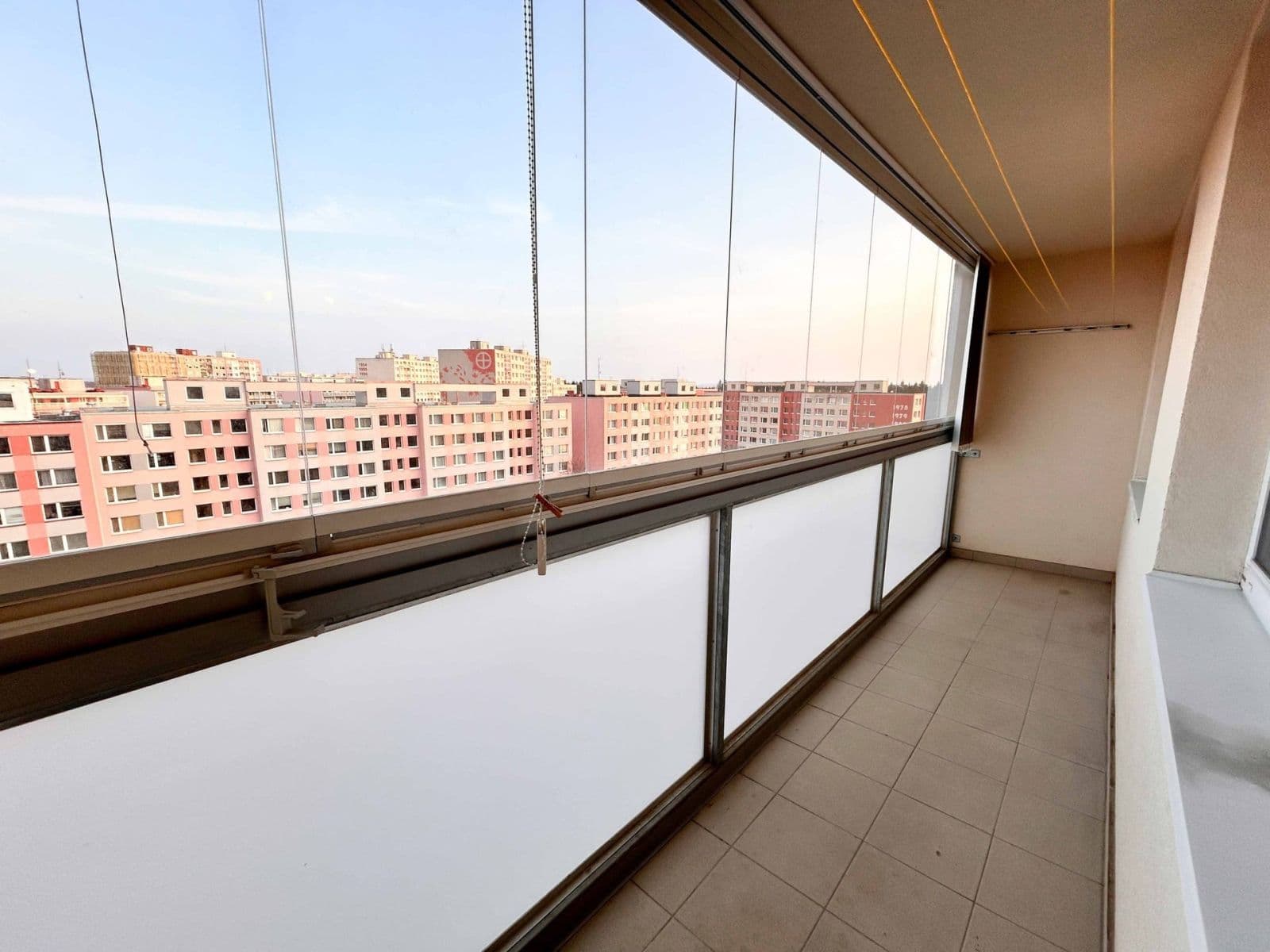 Prenájom bytu 3-izbový 77 m², Dědinova, Praha, Praha Prenájom bytu 3-izbový 77 m², Dědinova, Praha, Praha