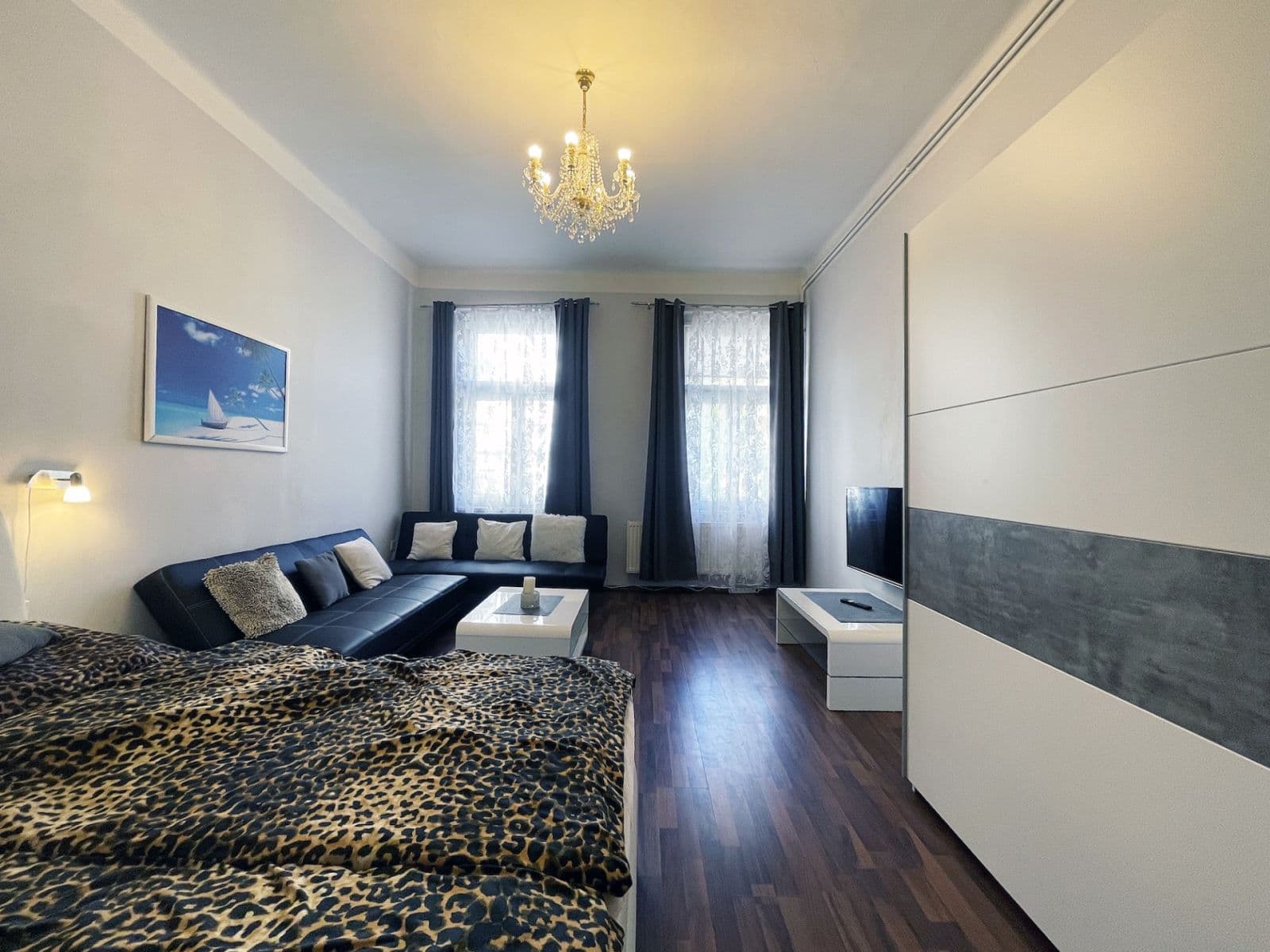 Prenájom bytu 3-izbový 80 m², Voroněžská, Praha, Praha Prenájom bytu 3-izbový 80 m², Voroněžská, Praha, Praha