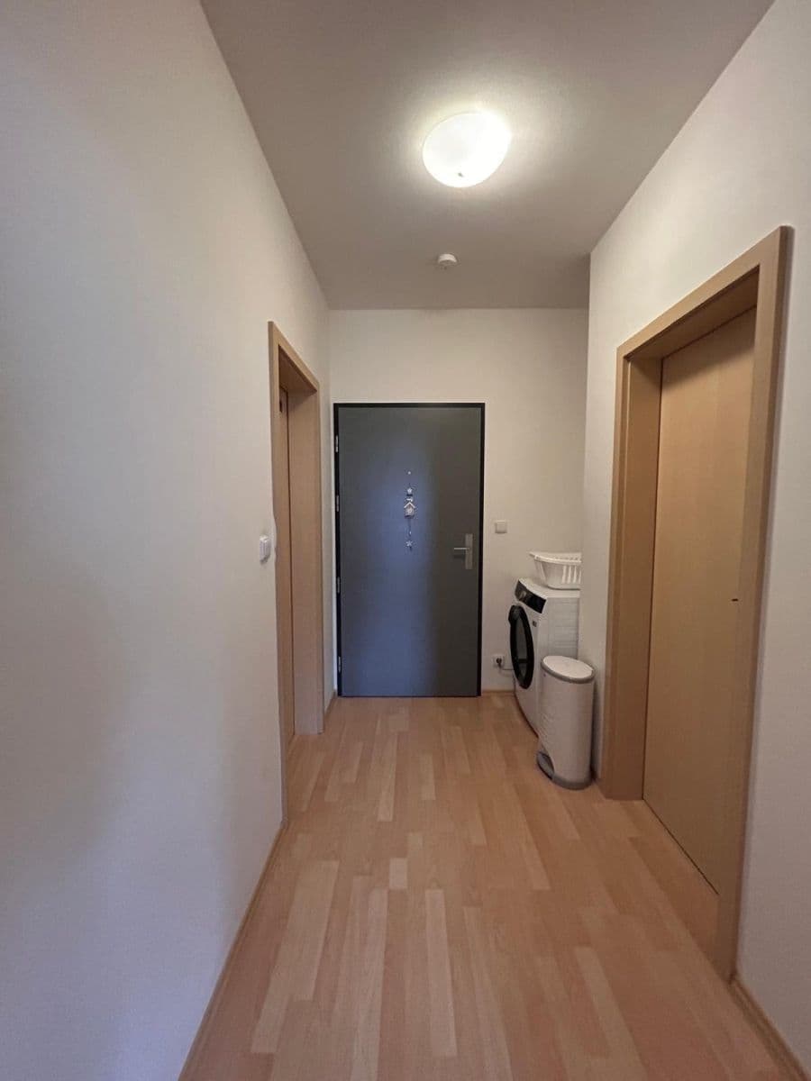 Prenájom bytu 1-izbový 37 m², Hálův statek, Praha, Praha Prenájom bytu 1-izbový 37 m², Hálův statek, Praha, Praha
