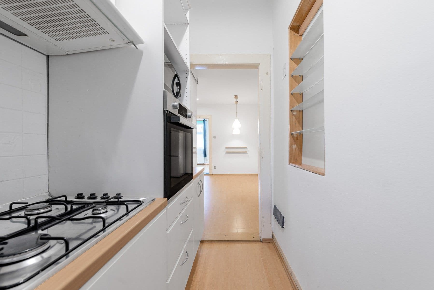 Predaj bytu 3-izbový 65 m², Jaromírova, Praha, Praha Predaj bytu 3-izbový 65 m², Jaromírova, Praha, Praha