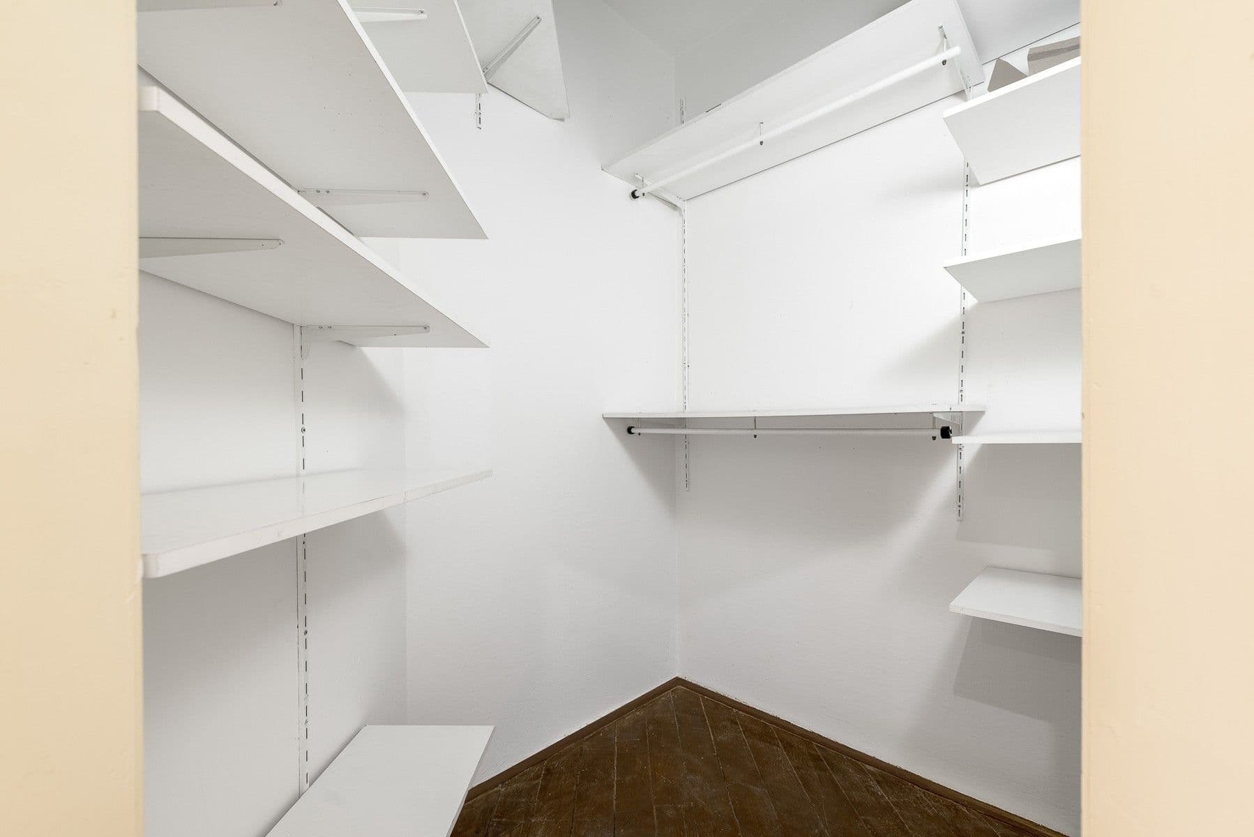 Predaj bytu 3-izbový 65 m², Jaromírova, Praha, Praha Predaj bytu 3-izbový 65 m², Jaromírova, Praha, Praha