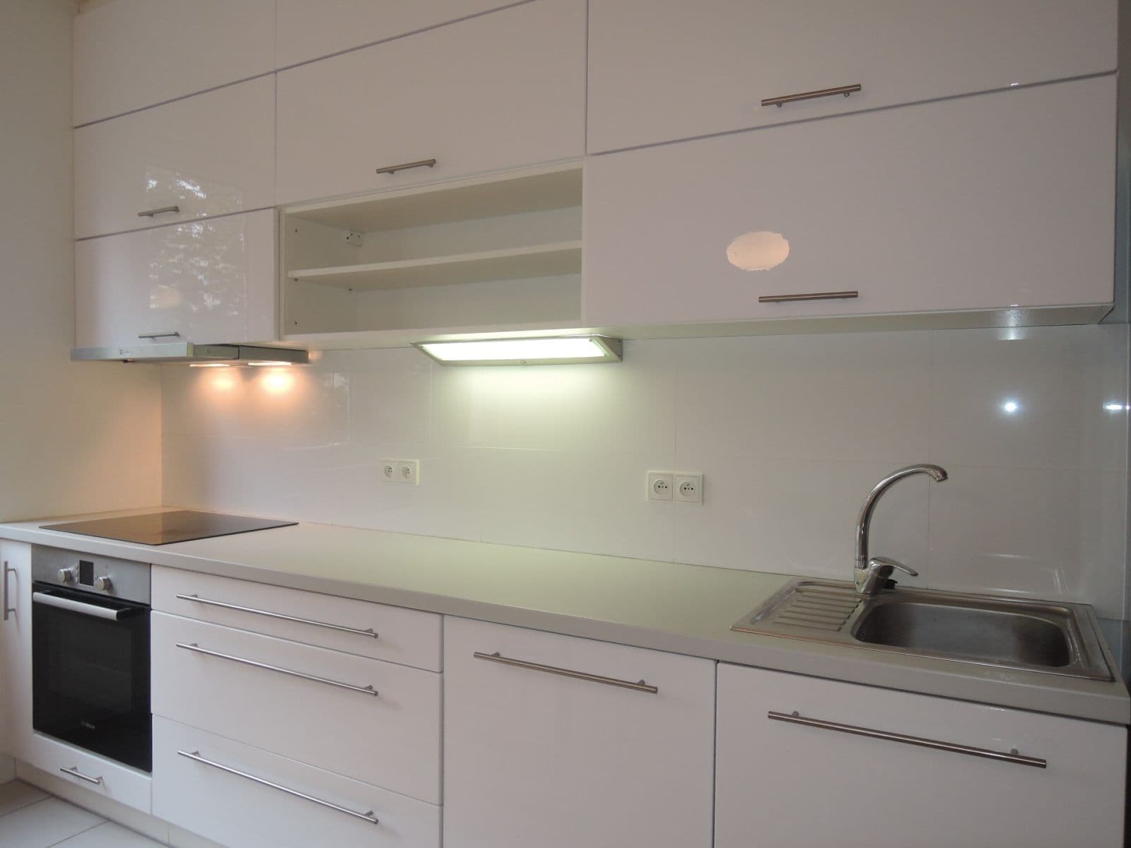 Prenájom bytu 3-izbový 54 m², Peštukova, Praha, Praha Prenájom bytu 3-izbový 54 m², Peštukova, Praha, Praha