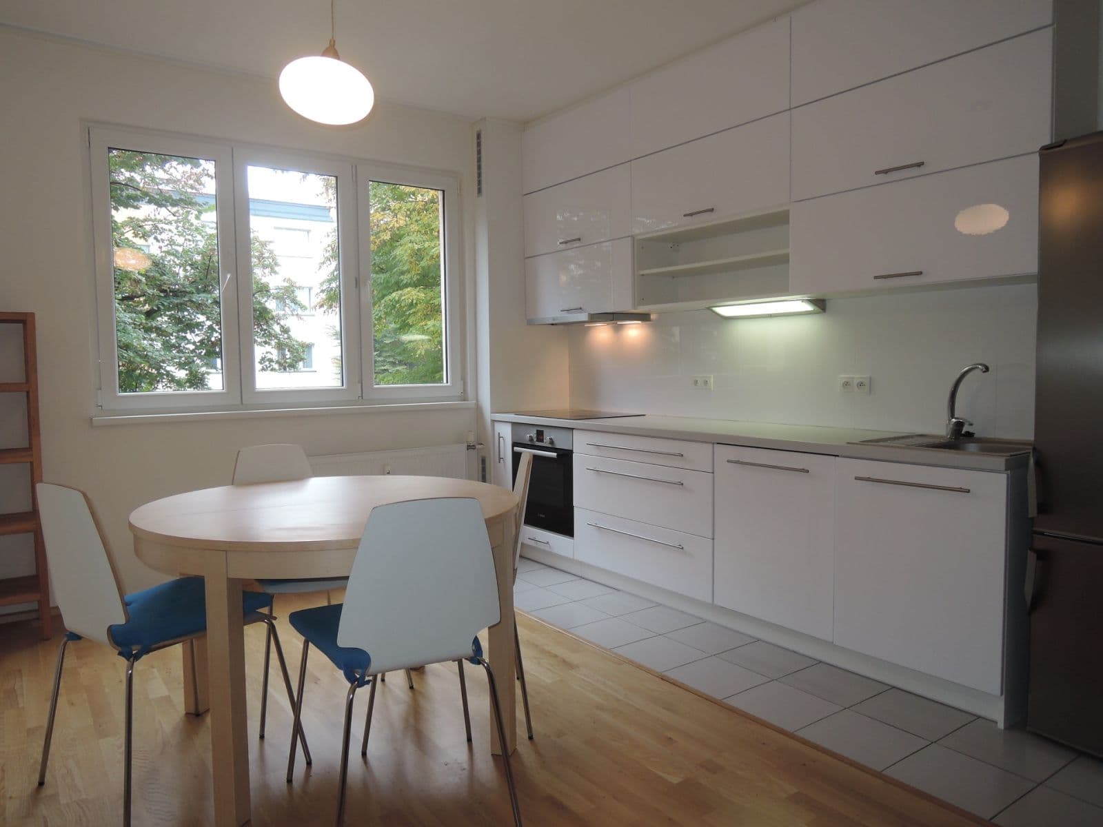 Prenájom bytu 3-izbový 54 m², Peštukova, Praha, Praha Prenájom bytu 3-izbový 54 m², Peštukova, Praha, Praha