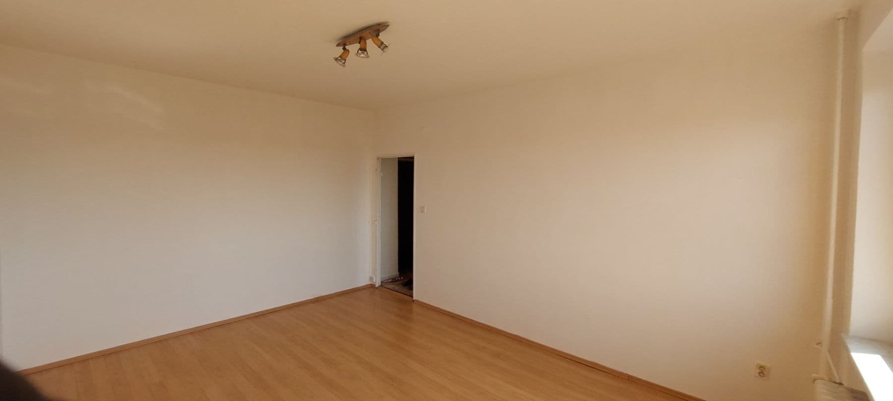 Predaj bytu 1-izbový 40 m², Korunní, Ostrava, Moravskoslezský kraj Predaj bytu 1-izbový 40 m², Korunní, Ostrava, Moravskoslezský kraj