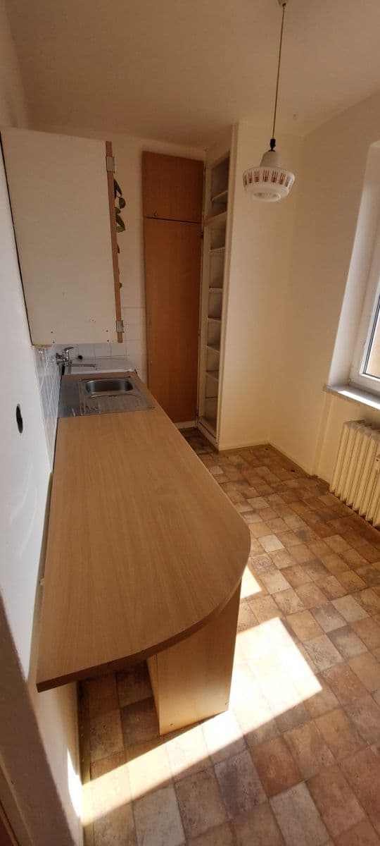 Predaj bytu 1-izbový 40 m², Korunní, Ostrava, Moravskoslezský kraj Predaj bytu 1-izbový 40 m², Korunní, Ostrava, Moravskoslezský kraj