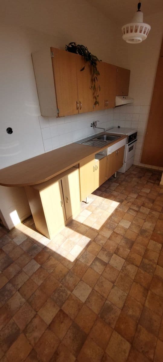 Predaj bytu 1-izbový 40 m², Korunní, Ostrava, Moravskoslezský kraj Predaj bytu 1-izbový 40 m², Korunní, Ostrava, Moravskoslezský kraj