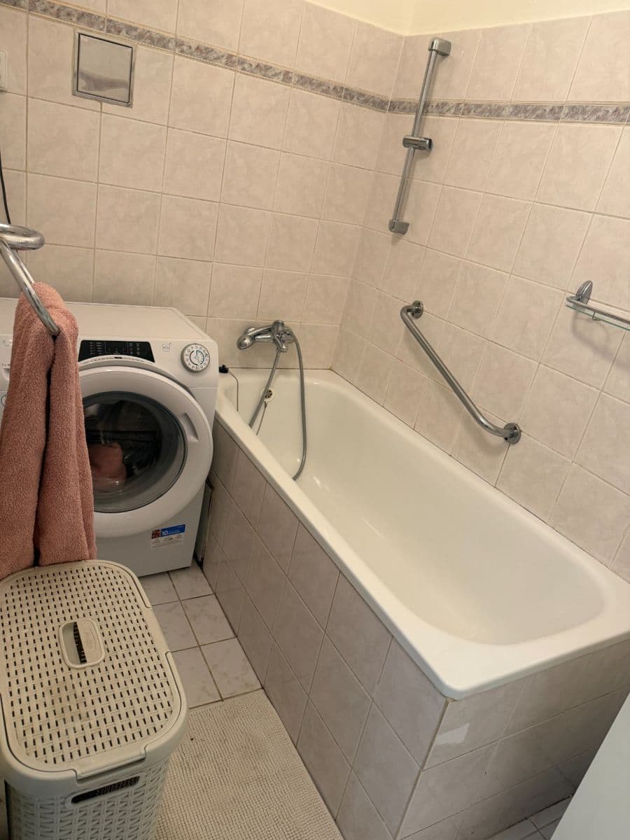 Prenájom bytu 2-izbový 57 m², Vltavská, Praha, Praha Prenájom bytu 2-izbový 57 m², Vltavská, Praha, Praha