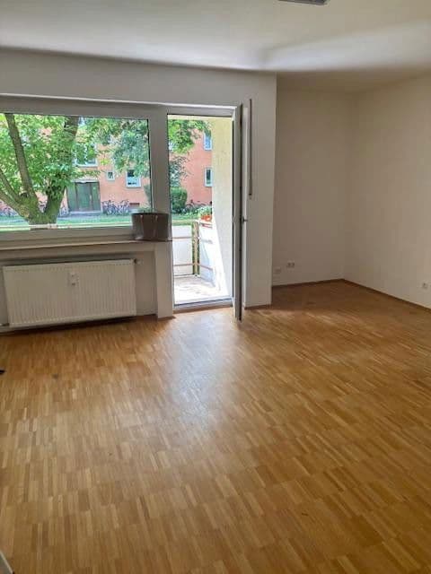 Prenájom bytu 4-izbový 92 m², München, Bavorsko Prenájom bytu 4-izbový 92 m², München, Bavorsko
