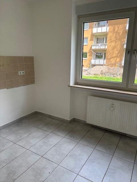 Prenájom bytu 4-izbový 92 m², München, Bavorsko Prenájom bytu 4-izbový 92 m², München, Bavorsko