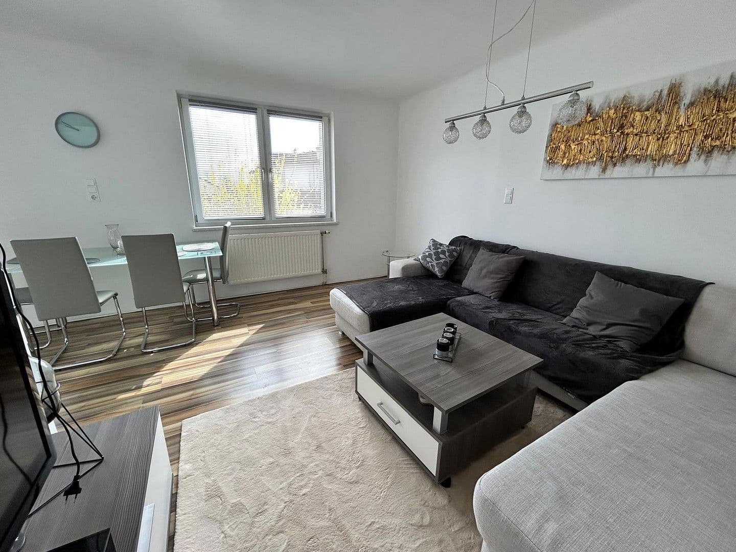 Prenájom domu 130 m², pozemek 589 m², Maria Lourd Weg 9, Enzersfel im Weinviertel, Dolné Rakúsko Prenájom domu 130 m², pozemek 589 m², Maria Lourd Weg 9, Enzersfel im Weinviertel, Dolné Rakúsko