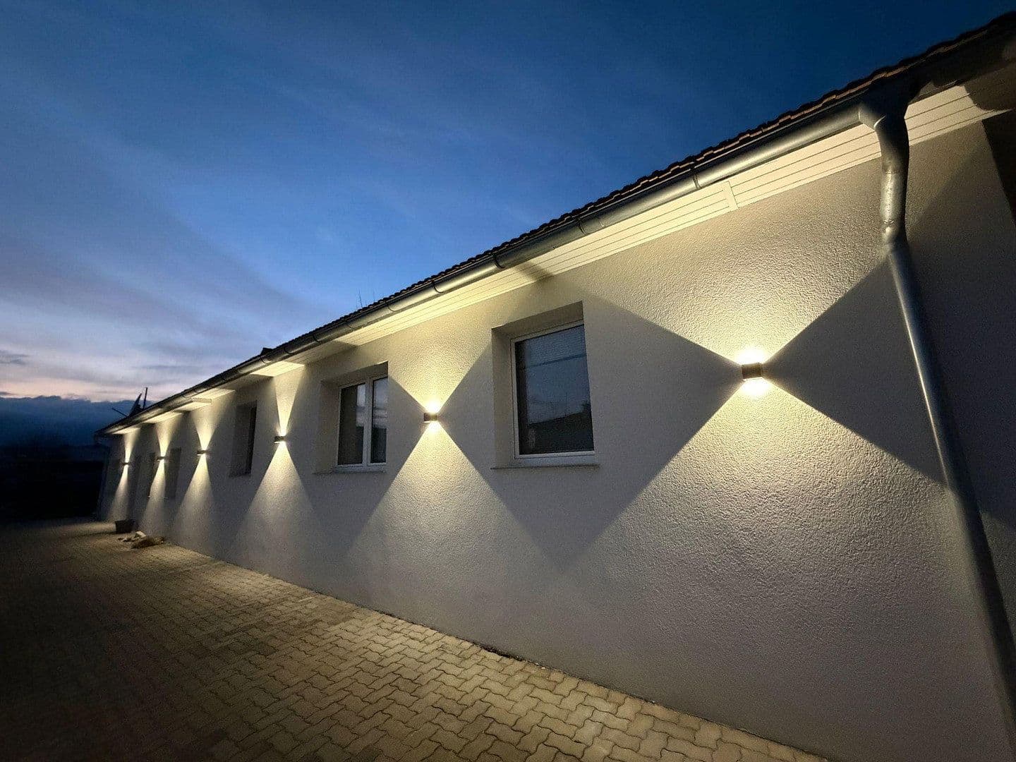 Prenájom domu 130 m², pozemek 589 m², Maria Lourd Weg 9, Enzersfel im Weinviertel, Dolné Rakúsko Prenájom domu 130 m², pozemek 589 m², Maria Lourd Weg 9, Enzersfel im Weinviertel, Dolné Rakúsko