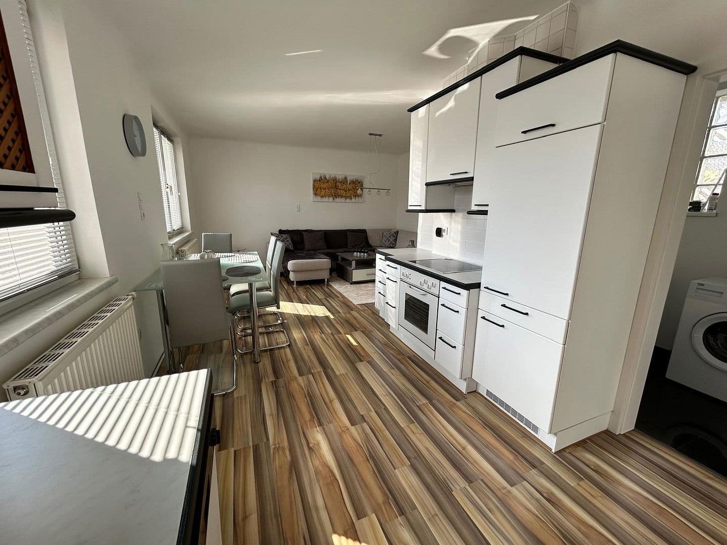 Prenájom domu 130 m², pozemek 589 m², Maria Lourd Weg 9, Enzersfel im Weinviertel, Dolné Rakúsko Prenájom domu 130 m², pozemek 589 m², Maria Lourd Weg 9, Enzersfel im Weinviertel, Dolné Rakúsko