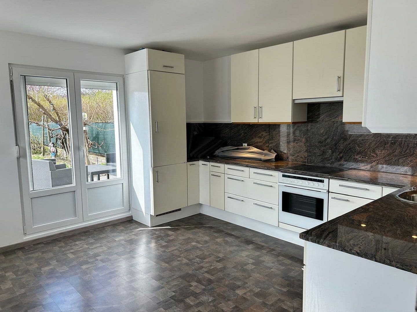 Prenájom domu 130 m², pozemek 589 m², Maria Lourd Weg 9, Enzersfel im Weinviertel, Dolné Rakúsko Prenájom domu 130 m², pozemek 589 m², Maria Lourd Weg 9, Enzersfel im Weinviertel, Dolné Rakúsko