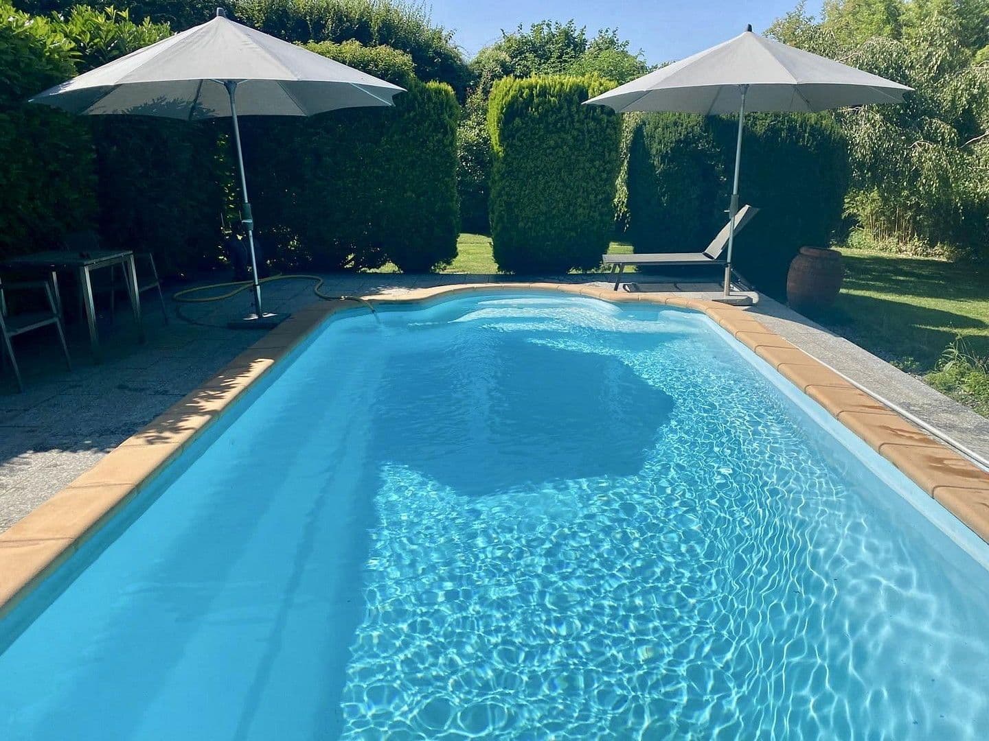 Predaj domu 418 m², pozemek 2.195 m², Hirschberg an der Bergstraße, Bádensko-Wurttembersko Predaj domu 418 m², pozemek 2.195 m², Hirschberg an der Bergstraße, Bádensko-Wurttembersko