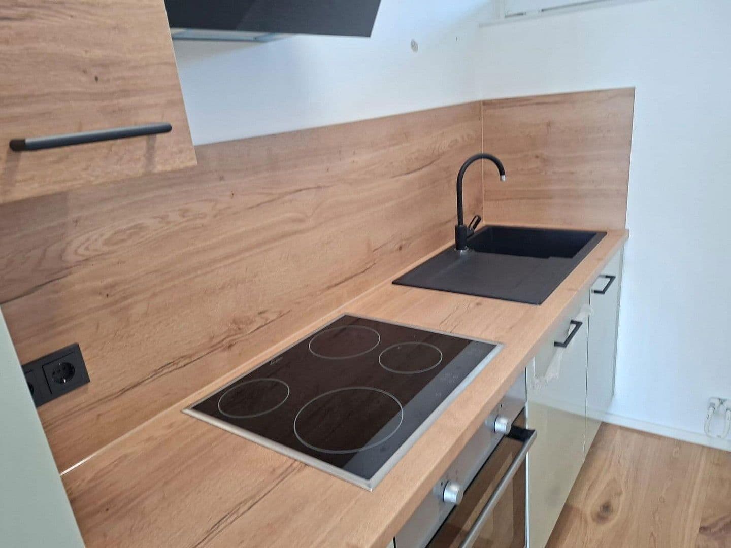 Prenájom bytu 1-izbový 39 m², Dechsendorfer Straße 2, Erlangen, Bavorsko Prenájom bytu 1-izbový 39 m², Dechsendorfer Straße 2, Erlangen, Bavorsko