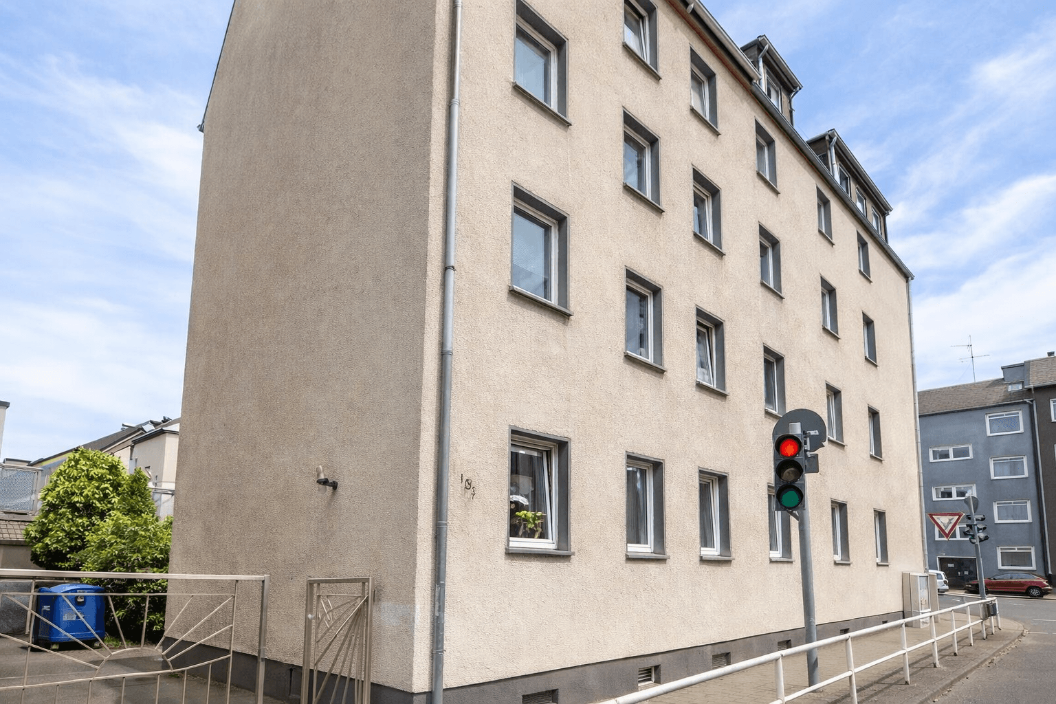 Prenájom bytu 4-izbový 91 m², Palmbuschweg 91, Essen, Severné Porýnie - Westfálsko Prenájom bytu 4-izbový 91 m², Palmbuschweg 91, Essen, Severné Porýnie - Westfálsko