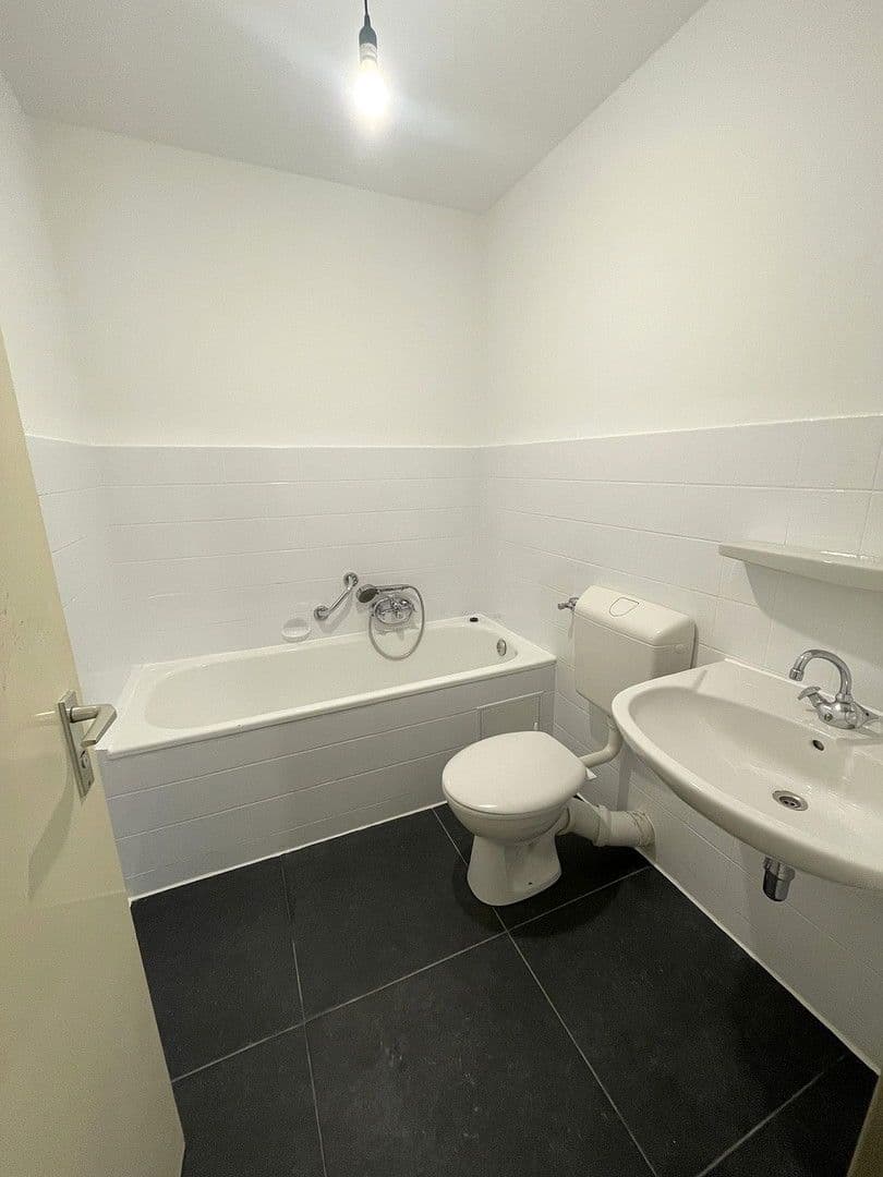 Prenájom bytu 2-izbový 64 m², Wuppertal, Severné Porýnie - Westfálsko Prenájom bytu 2-izbový 64 m², Wuppertal, Severné Porýnie - Westfálsko