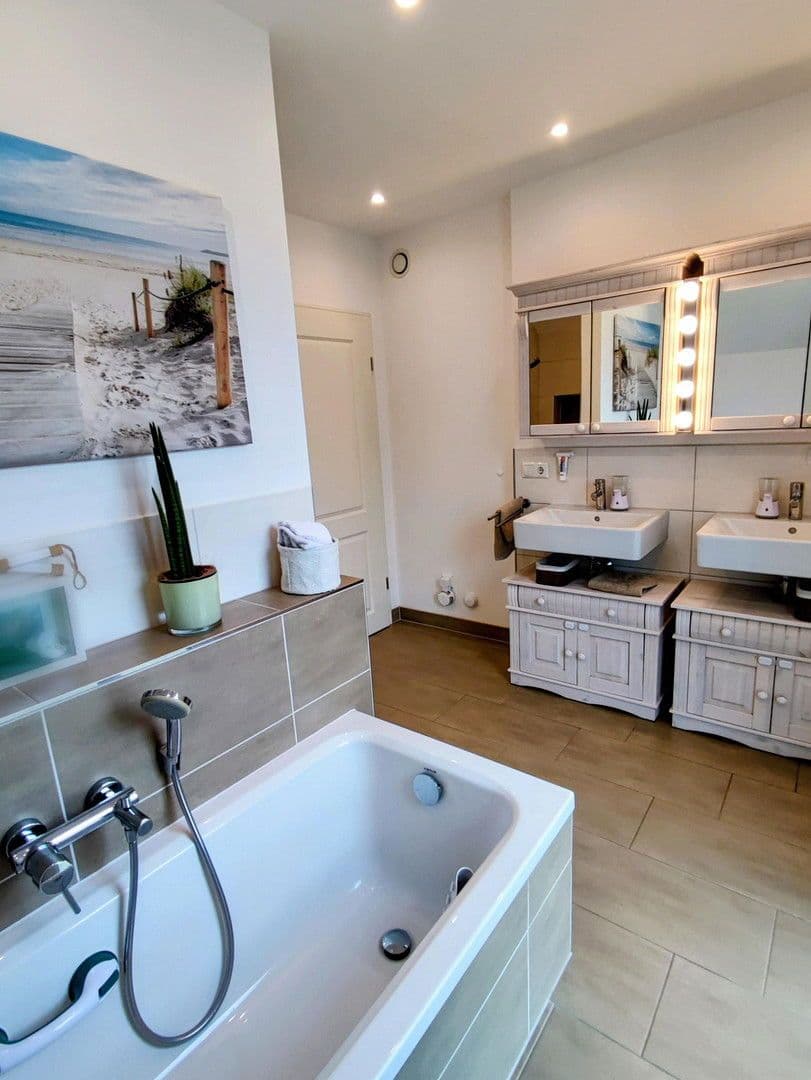 Predaj domu 208 m², pozemek 600 m², Ennepetal, Severné Porýnie - Westfálsko Predaj domu 208 m², pozemek 600 m², Ennepetal, Severné Porýnie - Westfálsko