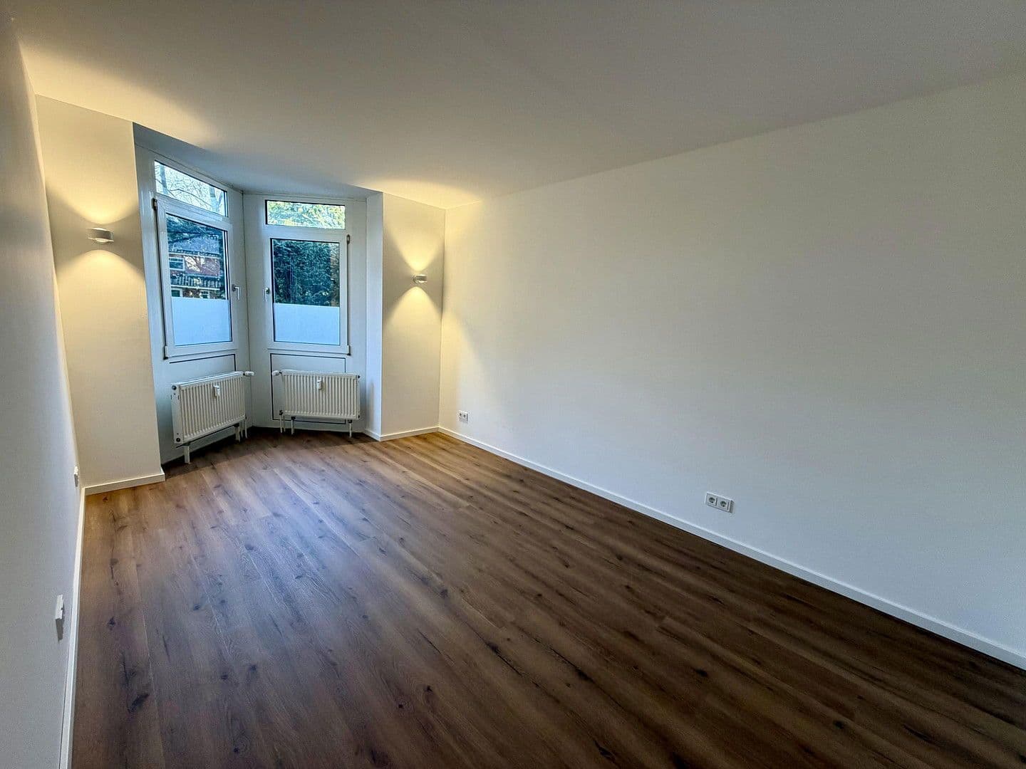 Prenájom bytu 3-izbový 72 m², Hamburg, Hamburg Prenájom bytu 3-izbový 72 m², Hamburg, Hamburg