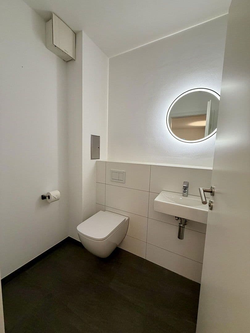 Prenájom bytu 3-izbový 72 m², Hamburg, Hamburg Prenájom bytu 3-izbový 72 m², Hamburg, Hamburg