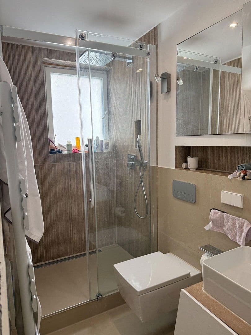 Prenájom bytu 2-izbový 50 m², Berlin, Berlín Prenájom bytu 2-izbový 50 m², Berlin, Berlín