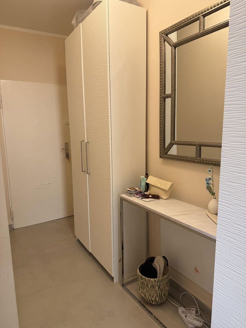 Prenájom bytu 2-izbový 50 m², Berlin, Berlín Prenájom bytu 2-izbový 50 m², Berlin, Berlín