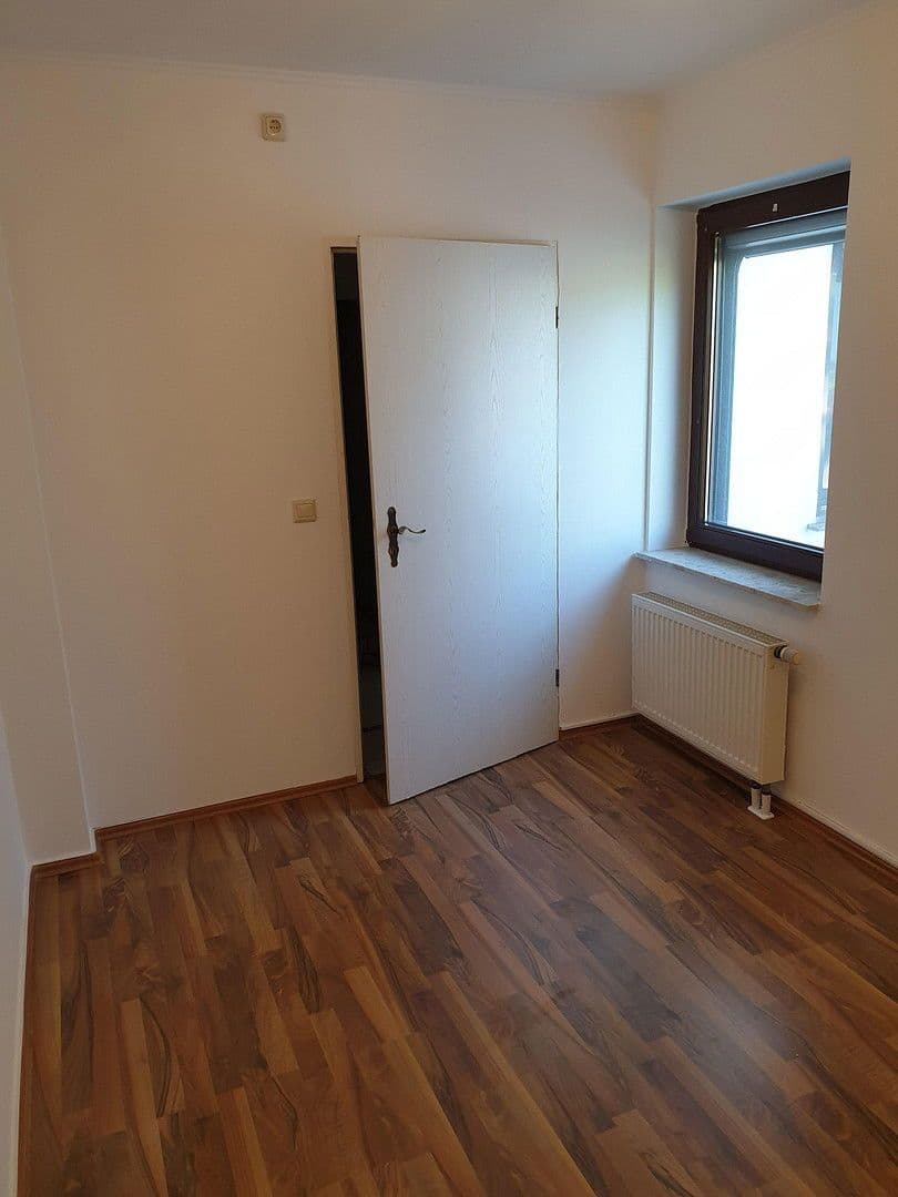 Prenájom domu 114 m², pozemek 210 m², Finsterwalder Str.20, Eberswalde, Brandenbursko Prenájom domu 114 m², pozemek 210 m², Finsterwalder Str.20, Eberswalde, Brandenbursko
