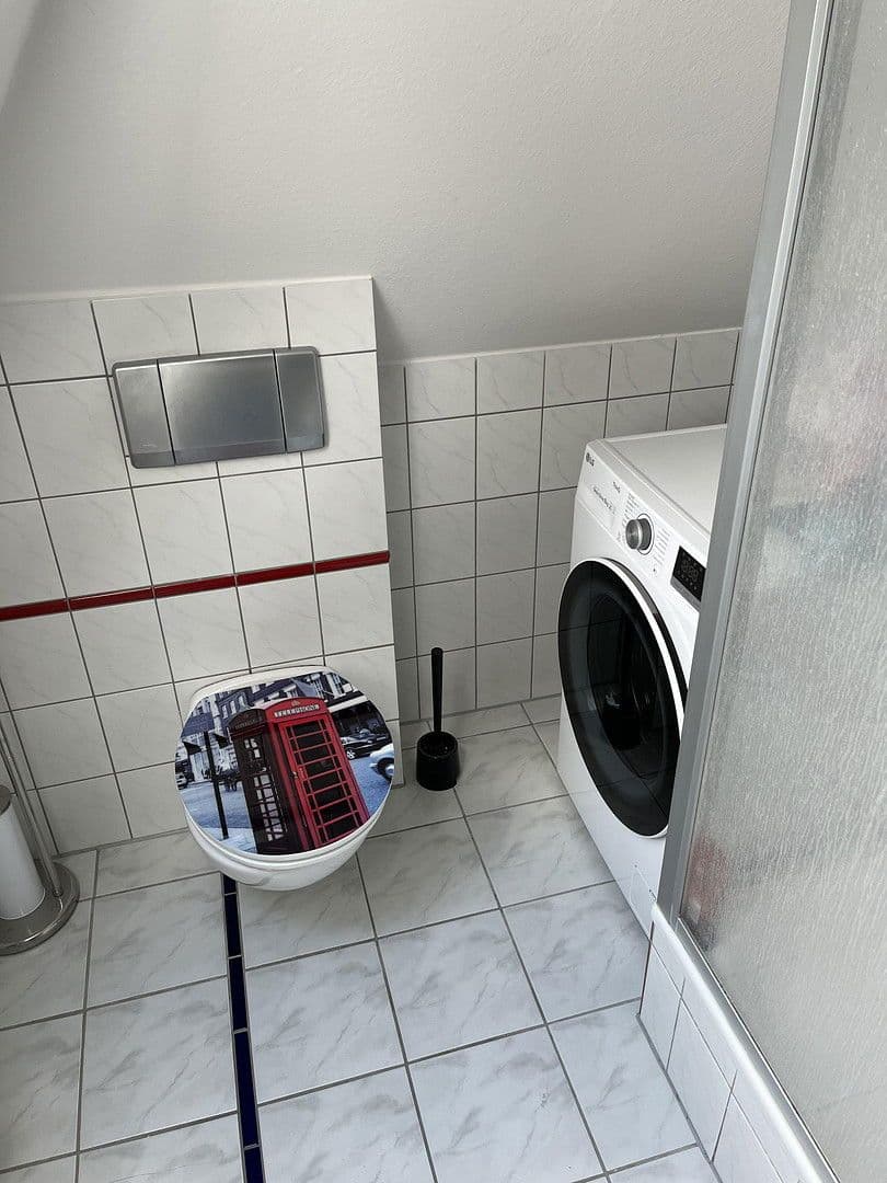 Prenájom bytu 2-izbový 57 m², Kronenstr. 7, Ötigheim, Bádensko-Wurttembersko Prenájom bytu 2-izbový 57 m², Kronenstr. 7, Ötigheim, Bádensko-Wurttembersko