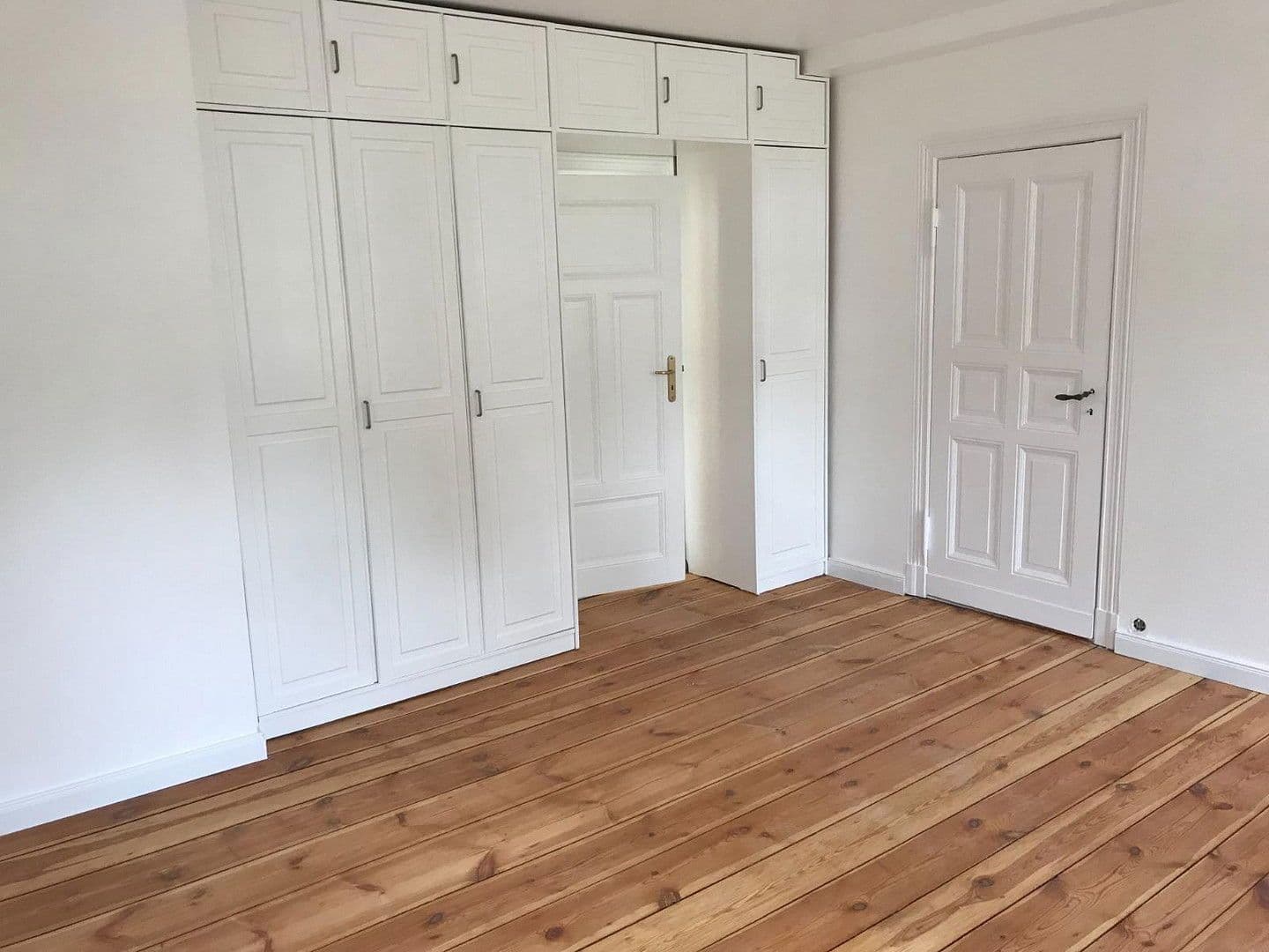 Prenájom bytu 3-izbový 79 m², Berlin, Berlín Prenájom bytu 3-izbový 79 m², Berlin, Berlín