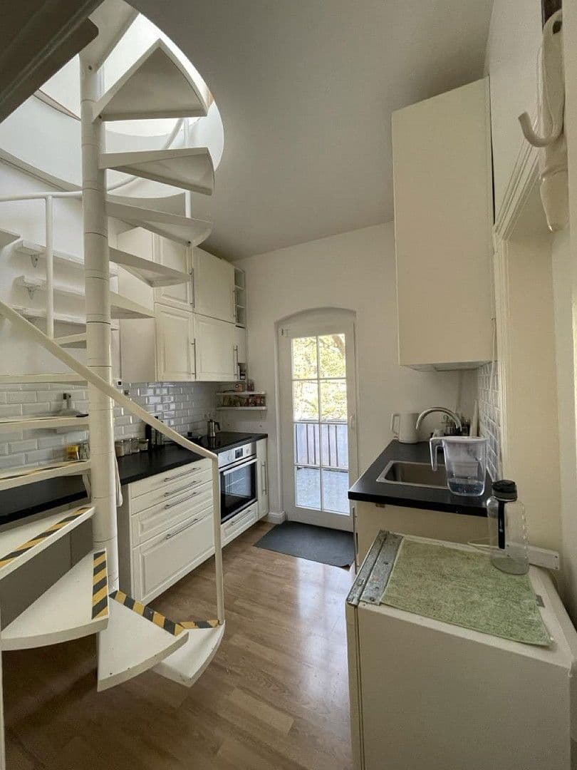 Prenájom bytu 3-izbový 79 m², Berlin, Berlín Prenájom bytu 3-izbový 79 m², Berlin, Berlín