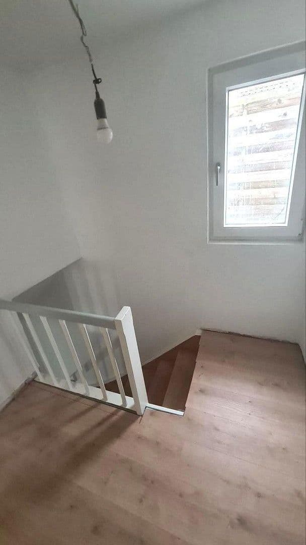 Predaj domu 92 m², pozemek 133 m², Hauptstraße 45, Oberheimbach, Porýnie-Falcko Predaj domu 92 m², pozemek 133 m², Hauptstraße 45, Oberheimbach, Porýnie-Falcko