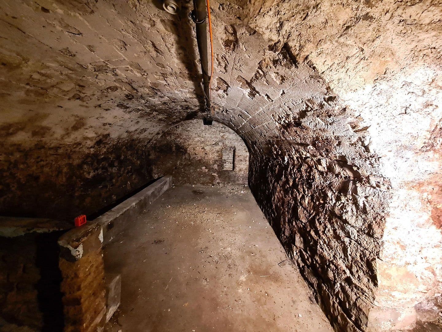 Predaj domu 92 m², pozemek 133 m², Hauptstraße 45, Oberheimbach, Porýnie-Falcko Predaj domu 92 m², pozemek 133 m², Hauptstraße 45, Oberheimbach, Porýnie-Falcko