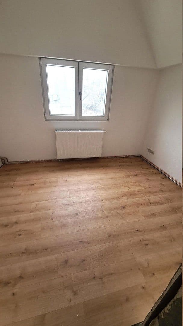 Predaj domu 92 m², pozemek 133 m², Hauptstraße 45, Oberheimbach, Porýnie-Falcko Predaj domu 92 m², pozemek 133 m², Hauptstraße 45, Oberheimbach, Porýnie-Falcko
