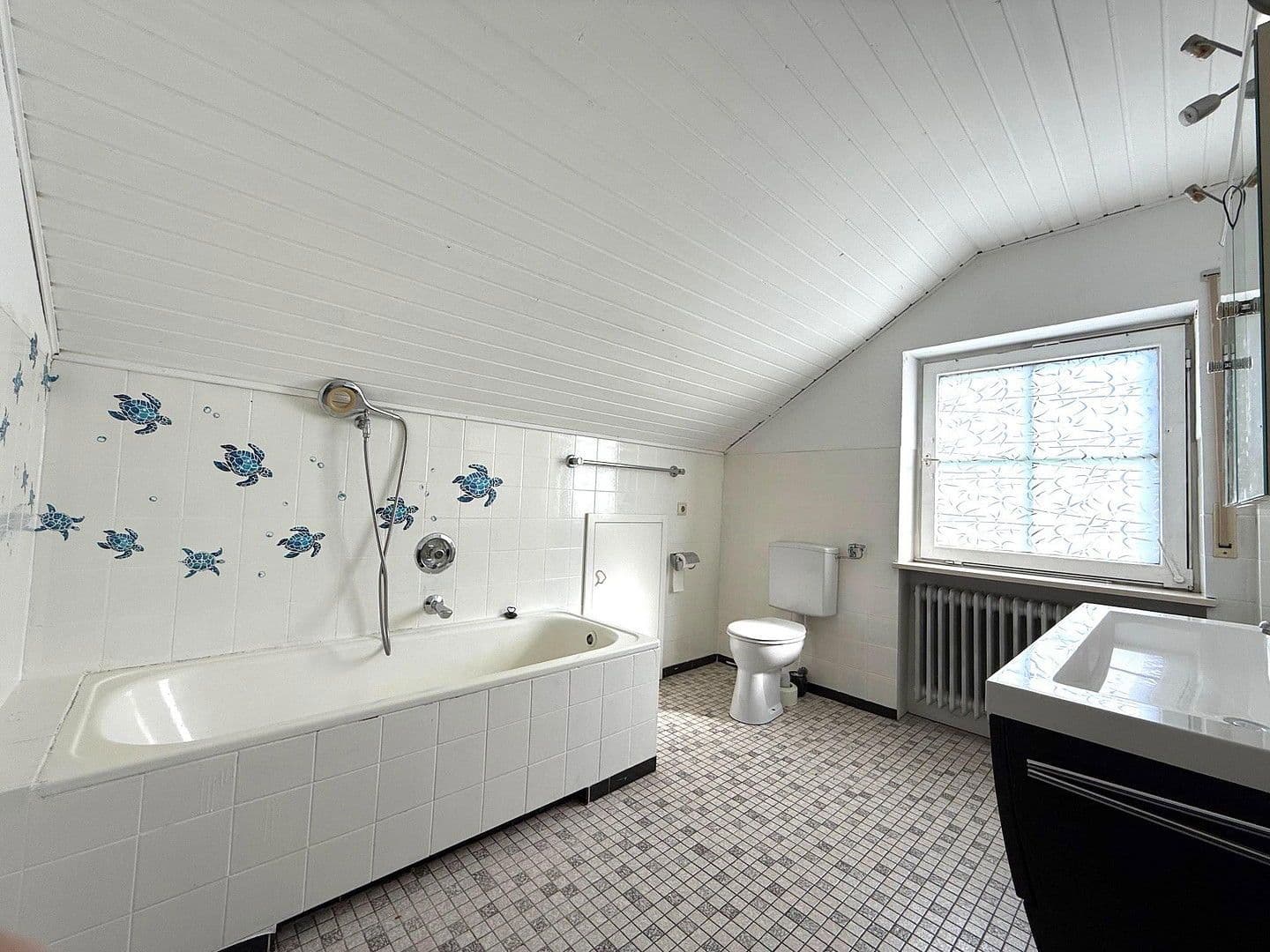 Prenájom domu 220 m², pozemek 857 m², Am Giesenbach 14, Lahr/Schwarzwald, Bádensko-Wurttembersko Prenájom domu 220 m², pozemek 857 m², Am Giesenbach 14, Lahr/Schwarzwald, Bádensko-Wurttembersko