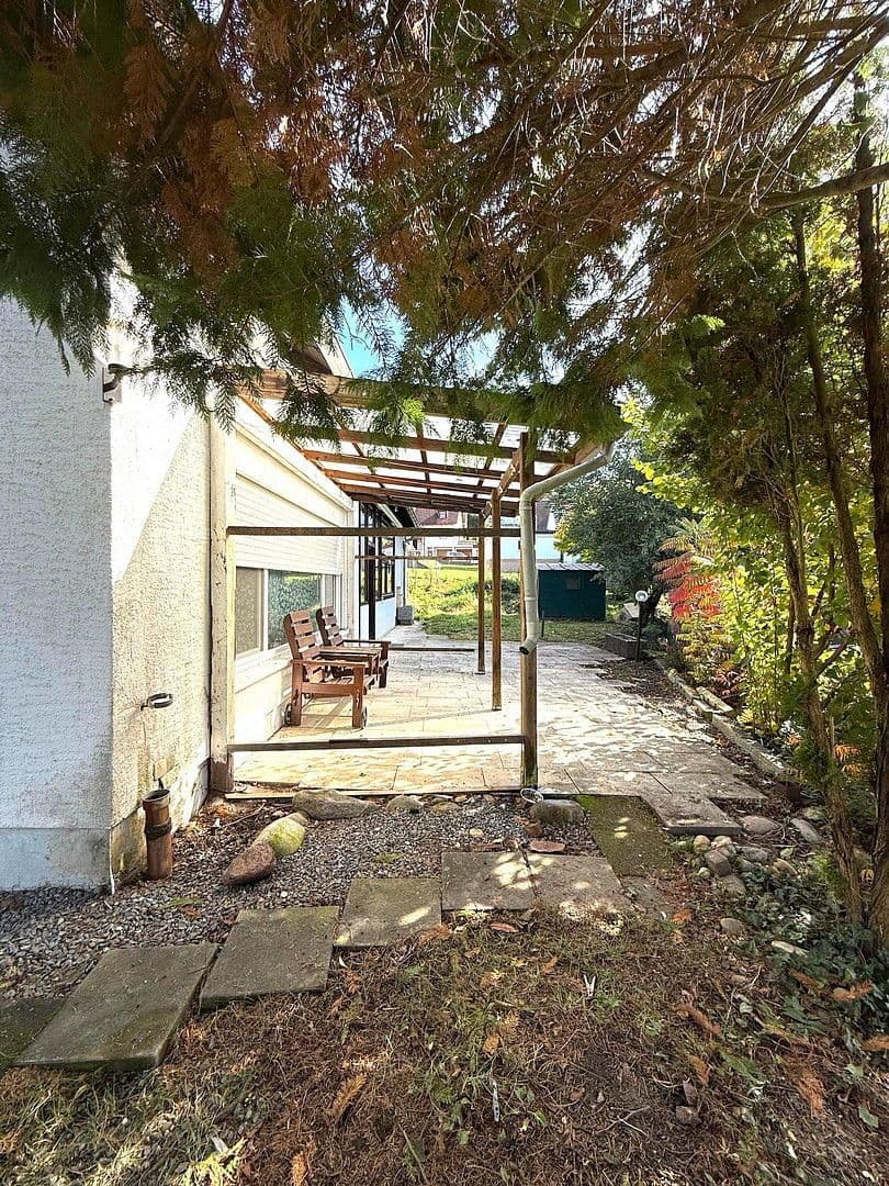 Prenájom domu 220 m², pozemek 857 m², Am Giesenbach 14, Lahr/Schwarzwald, Bádensko-Wurttembersko Prenájom domu 220 m², pozemek 857 m², Am Giesenbach 14, Lahr/Schwarzwald, Bádensko-Wurttembersko