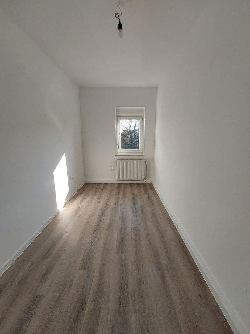 Prenájom bytu 3-izbový 72 m², Steinhäuser Straße, Friedberg (Hessen), Hesensko Prenájom bytu 3-izbový 72 m², Steinhäuser Straße, Friedberg (Hessen), Hesensko