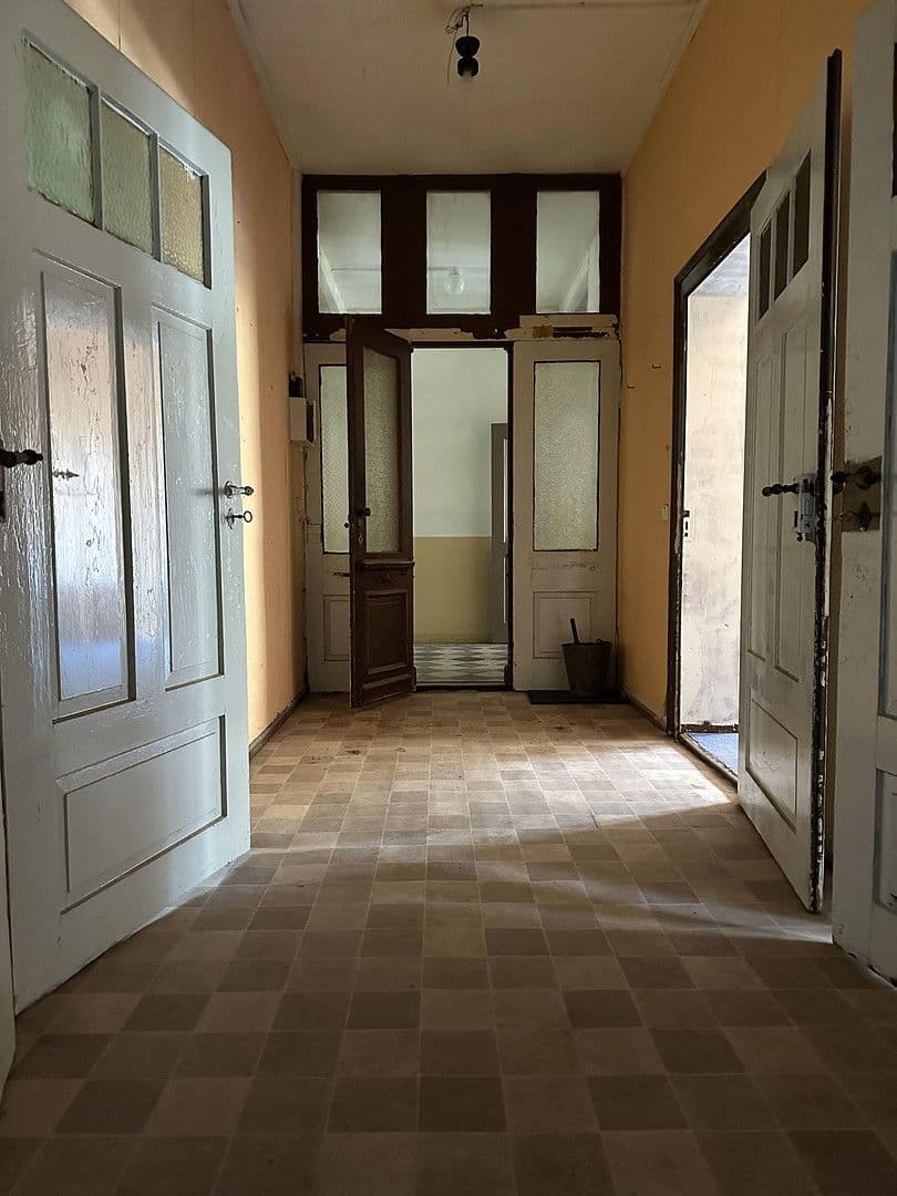 Predaj domu 360 m², pozemek 480 m², Glauchau, Sasko Predaj domu 360 m², pozemek 480 m², Glauchau, Sasko