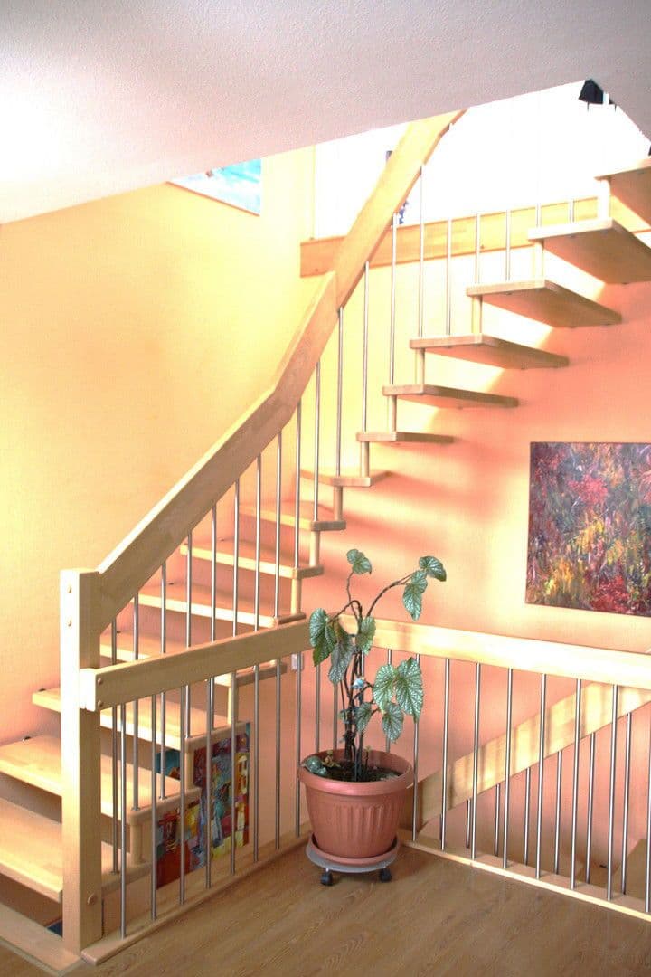 Prenájom domu 226 m², pozemek 450 m², Ottilie Widermuth Weg 2, Frankfurt am Main, Hesensko Prenájom domu 226 m², pozemek 450 m², Ottilie Widermuth Weg 2, Frankfurt am Main, Hesensko